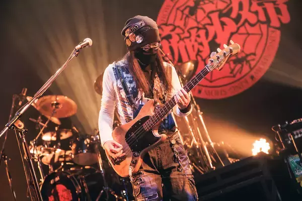 「筋肉少女帯がオーディエンスと完成させた“光”の威力」の画像