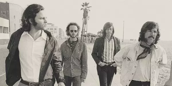 ドアーズはなぜ神格化された？　伝説的バンドの歩みを傑作ドキュメンタリーで再検証