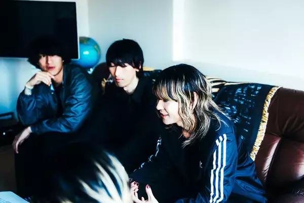 「Earthists. × Tatsuya Amano（Crossfaith）が語り合う、日本のラウドロックを更新する「個」と「ハイパー」」の画像