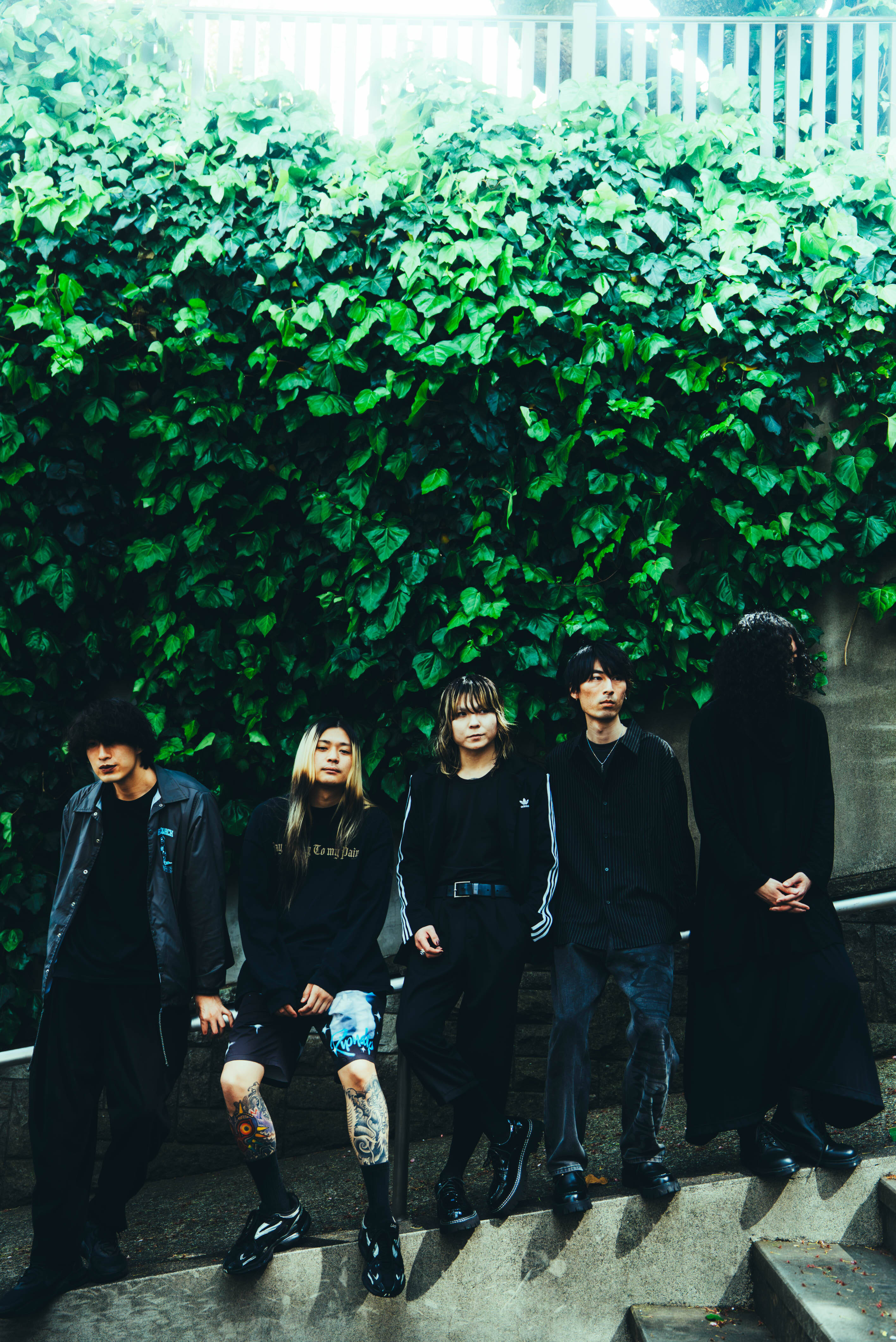 Earthists. × Tatsuya Amano（Crossfaith）が語り合う、日本のラウドロックを更新する「個」と「ハイパー」