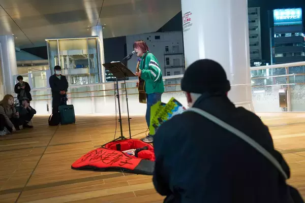 「鈴木実貴子ズが語る、止まらないことの意味、47都道府県路上ツアーと新曲「心臓」」の画像