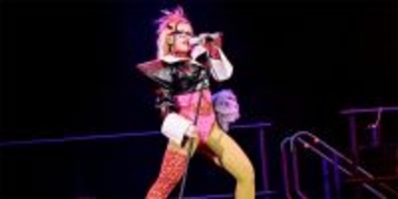 ドージャ・キャット来日公演「芸術としてのポップコンサート」を知らしめた一夜