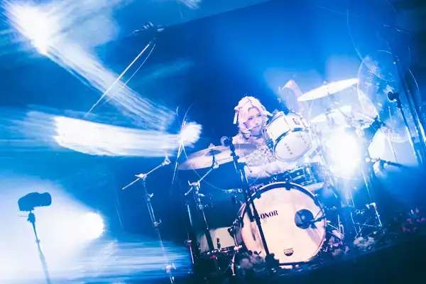 「berry meet、初ホールワンマンで鳴らした真摯な音楽、生きることへのメッセージ」の画像