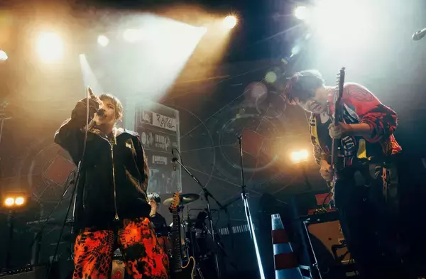 「OddRe:初ショーケース完遂　正三角形のグルーヴが渋谷を揺らした夜」の画像