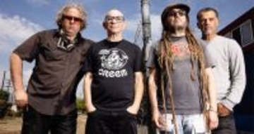 「くたびれた老人バンドにはならない」──CIRCLE JERKS初来日、キース・モリスが放つ覚悟