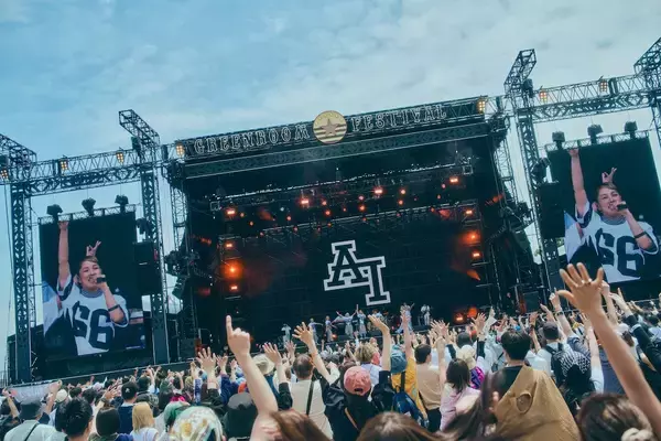 「「GREENROOM FESTIVAL’26」熱狂の2日間―エラ・メイ、ジョン・バティステら国内外の豪華アクトが横浜を揺らす」の画像