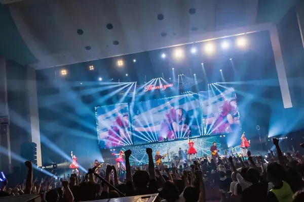 「yosugala、夜明けへ向かう4周年のパレード　NHKホールで刻んだ絆と約束」の画像