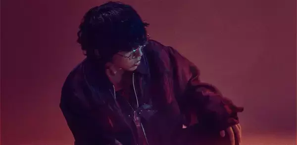 4naが「Old Dance hahaha」MV公開、初ワンマンライブ決定