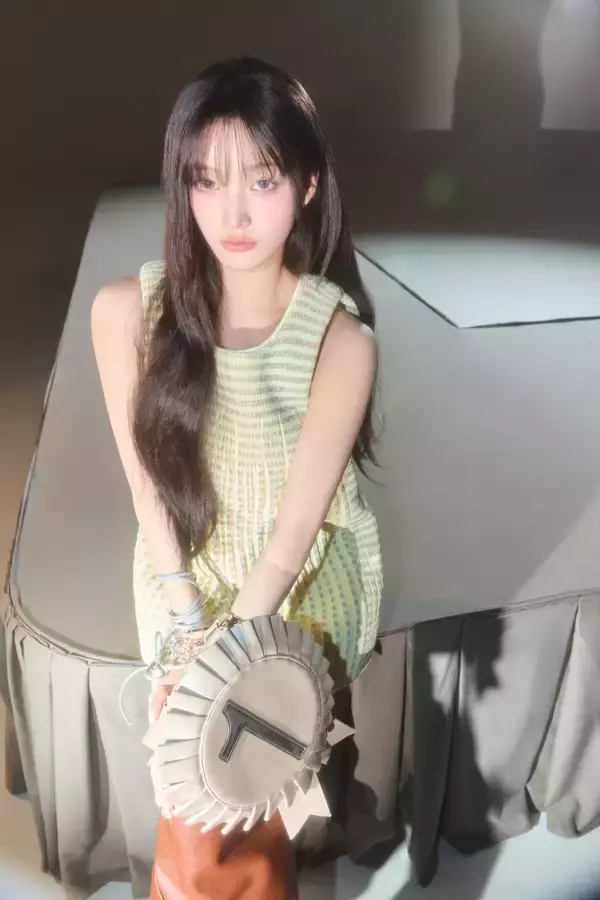 「ILLITが語る、「I Got Your Back (Feat. JISOO, MOMOKA of HANA)」に込めた支え合う強さと新たな表現」の画像