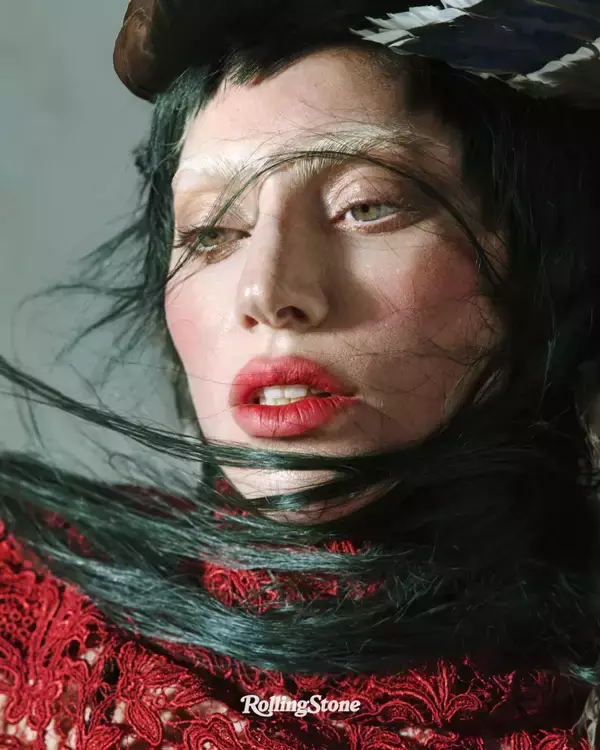 「レディー・ガガ独占インタビュー　どん底からの生還、真実の愛、最高傑作の制作秘話」の画像