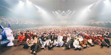 礼賛『5×5』レポート　「5人×結成5周年＝25曲」でバンドの歩みを総括、土岐麻子と清 竜人も登場
