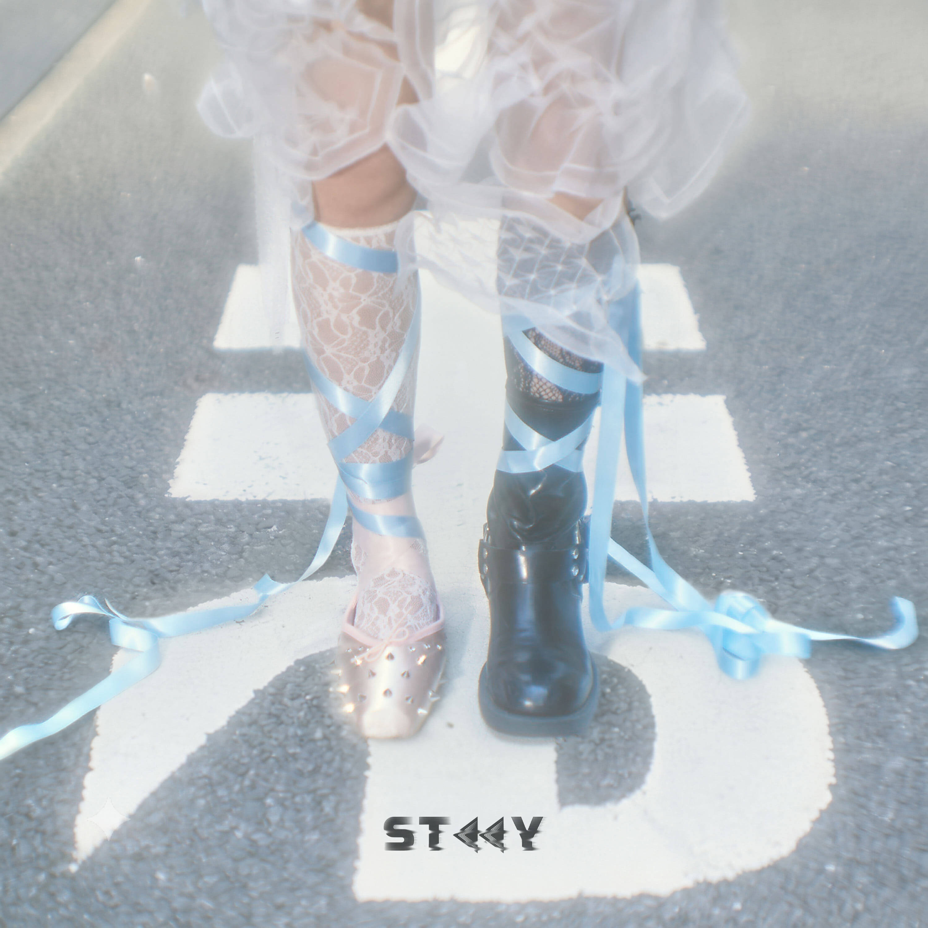 Ettone×Rol3ert「STAY」制作秘話　走馬灯、バロック、英語詞が生んだ新しい“余白”