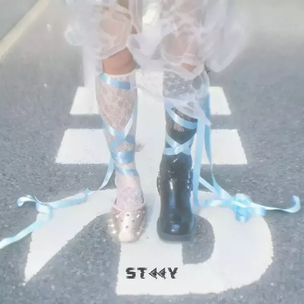 「Ettone×Rol3ert「STAY」制作秘話　走馬灯、バロック、英語詞が生んだ新しい“余白”」の画像