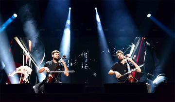 2CELLOS最後の日本公演、愛すべき2人の魅力に満ちたラストステージ