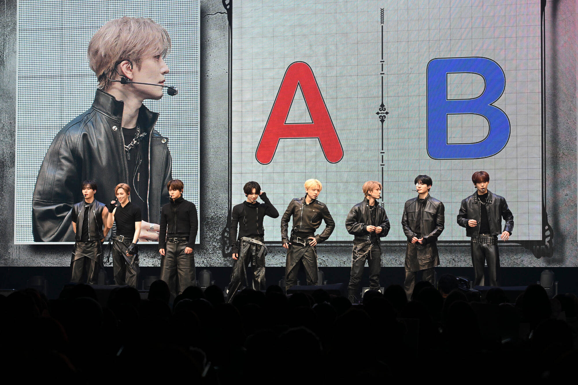 ALPHA DRIVE ONE、日本初ショーケース　疾走するパフォーマンスと8人のポテンシャル