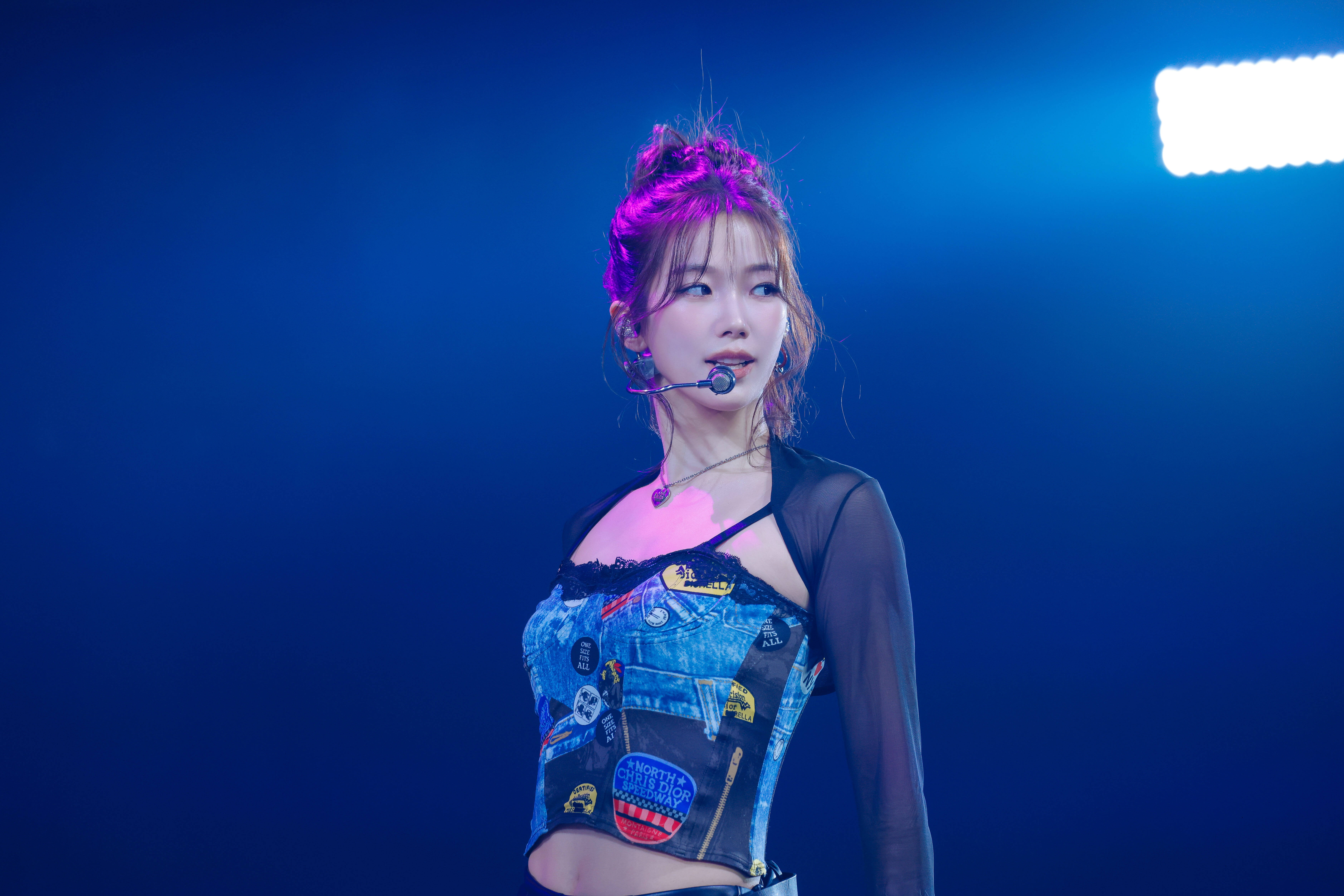 LE SSERAFIM、2025年を語る──苦悩も力に、確かな結束へ