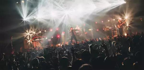 レトロリロンがツアーファイナルで飾った有終の美、観客たちと交わした新たな約束