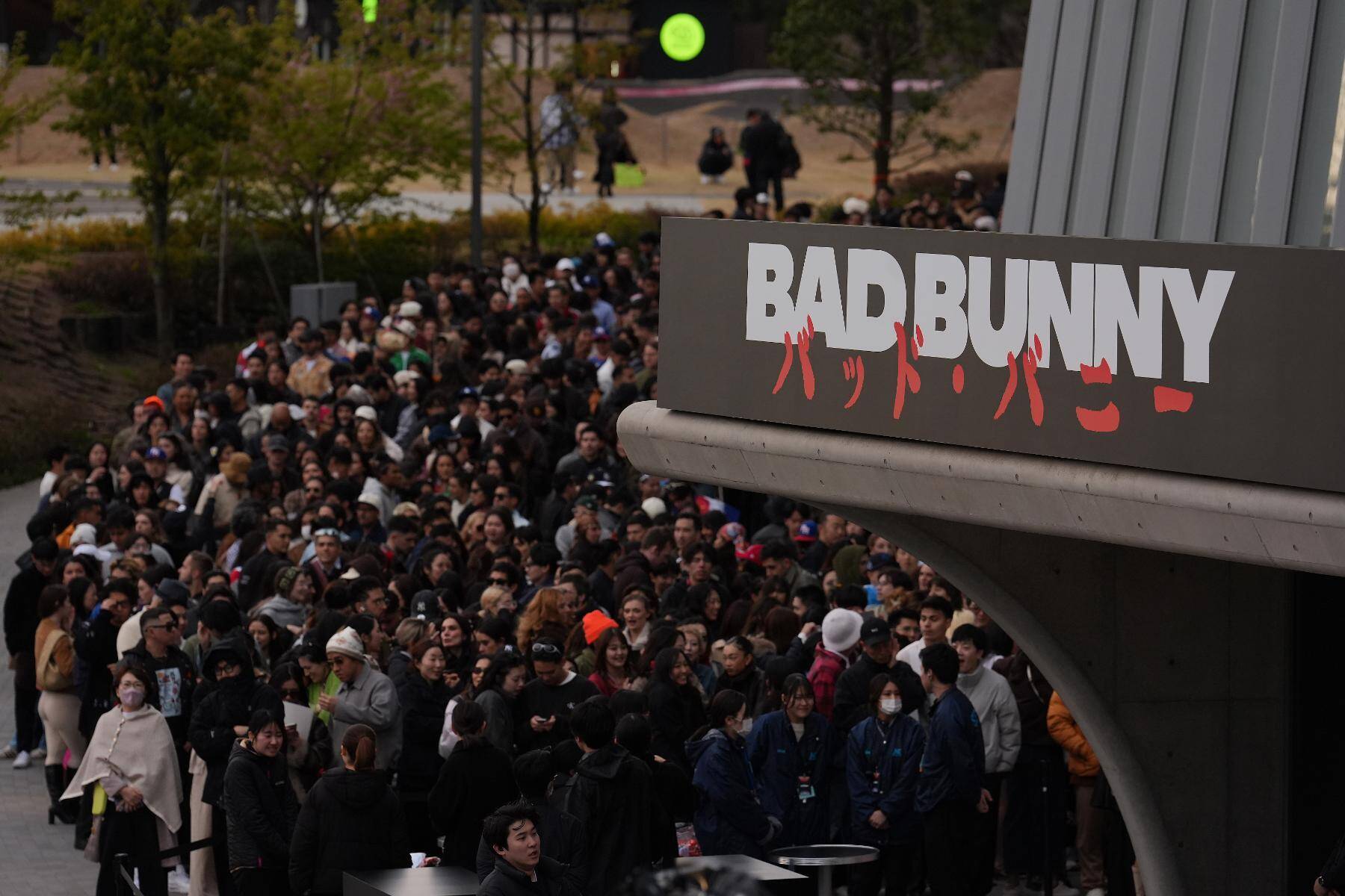 バッド・バニー奇跡の初日本公演レポート　「音楽に言語の壁はない」ラテンポップ熱狂の宴