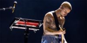 【グラミー賞】ジャスティン・ビーバー「上裸」パフォーマンスは7分でリハ終了？　2026年受賞式の知られざる裏側　