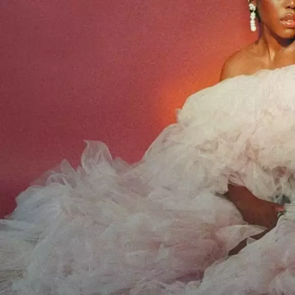 「UKジャズを代表する声、Ego Ella Mayが語る「独創性の源泉」と「祈りの力」」の画像