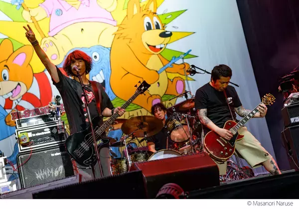 「TURNSTILEとHi-STANDARD、GREEN STAGEで鳴らした自由の衝動　笑顔とモッシュが生んだ楽園」の画像