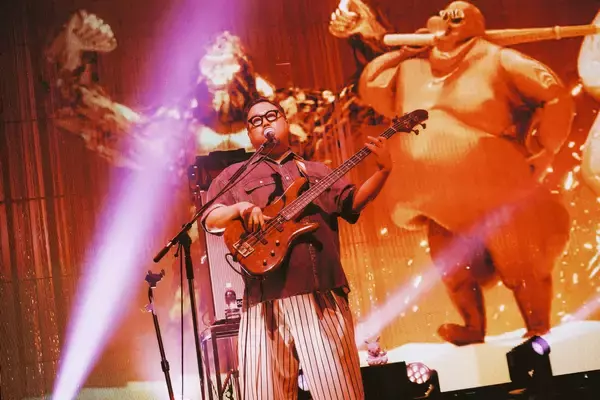 「礼賛『超超超BUSYツアー』全公演ソールドアウトで完走、「どんどん上に上がっていく」5人の快進撃」の画像