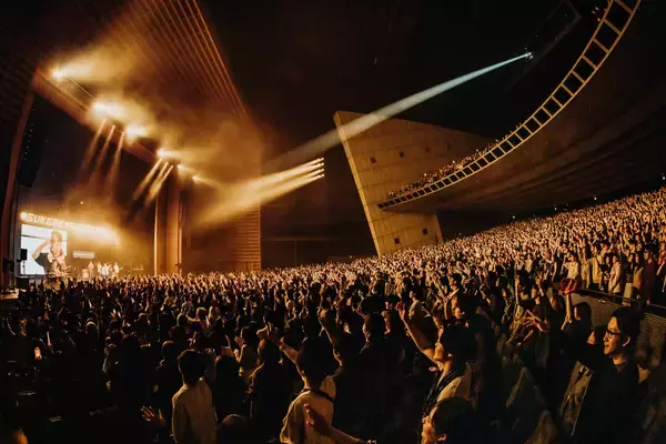 「礼賛『超超超BUSYツアー』全公演ソールドアウトで完走、「どんどん上に上がっていく」5人の快進撃」の画像