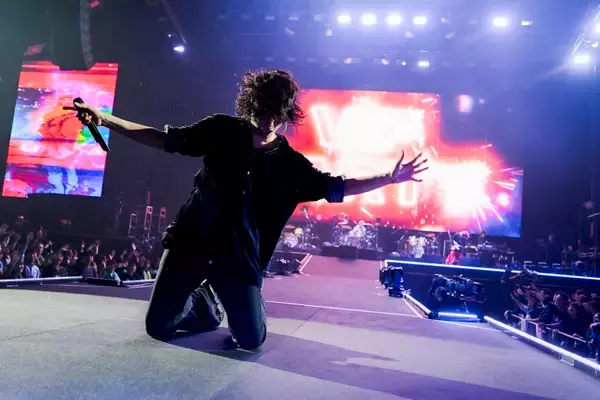 「[Alexandros]、歴代ドラマーが集結し交差した奇跡、TOYOTA ARENA TOKYO公演」の画像