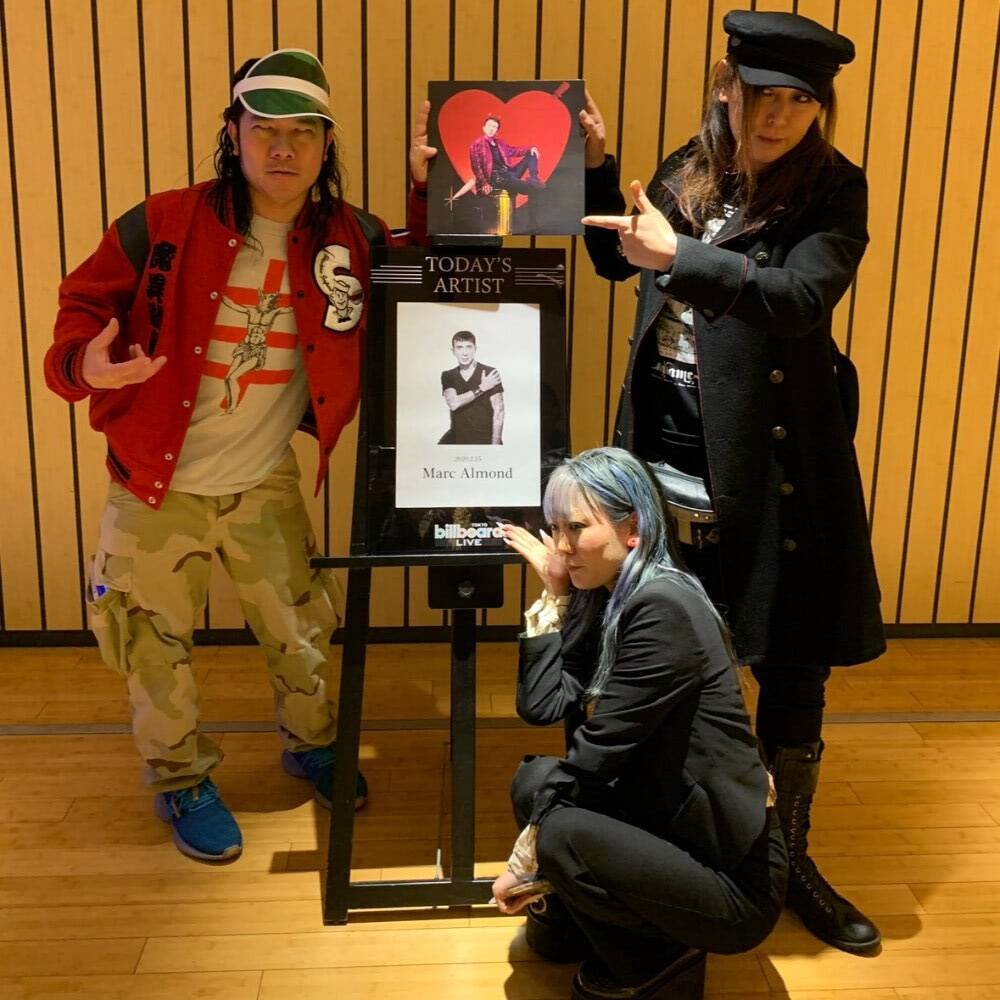 マーク・アーモンドとソフト・セルの音楽は、なぜ聴く者を狂わせるのか？【掟ポルシェ特別寄稿】