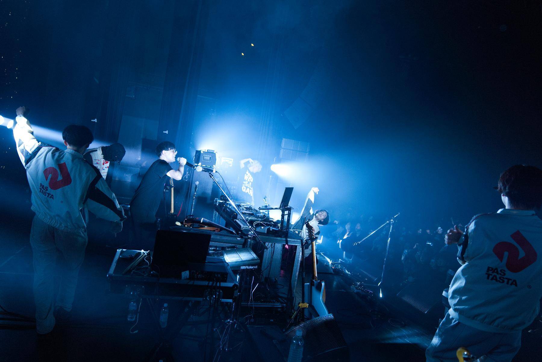 PAS TASTA × six impala夢の共演　長谷川白紙、Peterparker69と「次世代のPOP」を提示【VICTERA EXAレポート】