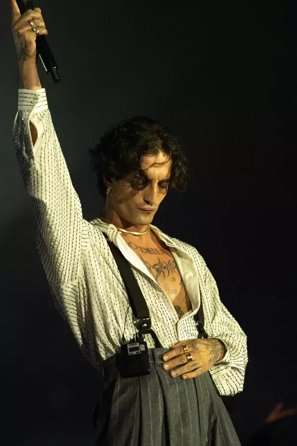 「マネスキンのダミアーノ・デイヴィッドが語る「日本は特別な場所」ソロでの成功と再生の旅路」の画像