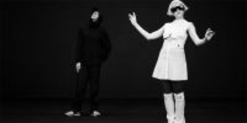 TOMORAインタビュー　ケミカル・ブラザーズのトム×オーロラの「カオスな化学反応」