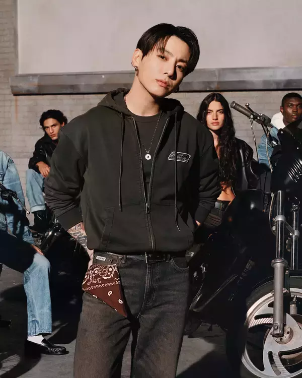 「Calvin KleinとJung Kookの限定カプセルコレクション全アイテム解禁「とても刺激的でした」」の画像