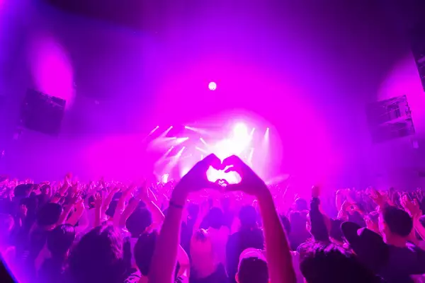 「エリカ・バドゥが圧倒的名演、ファーサイドのラップ魂も爆発　7年ぶり復活「SOUL CAMP 2026」レポート」の画像