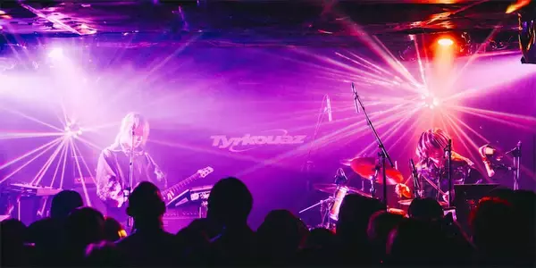 Tyrkouazが鳴らす未来へ向けたグルーヴ、満員御礼の東阪ツーマンツアー「MULTI PLAY 3」東京公演ライブレポート