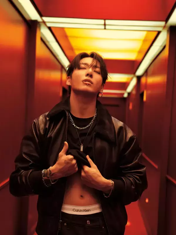 「JUNG KOOK、Calvin Klein最新キャンペーンビジュアル解禁「アイコニックなデニムを再び着られて本当に嬉しい」」の画像