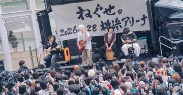 ねぐせ。、すべてが「初」の渋谷フリーライブ、横浜アリーナへの決意を観客とともに叫ぶ