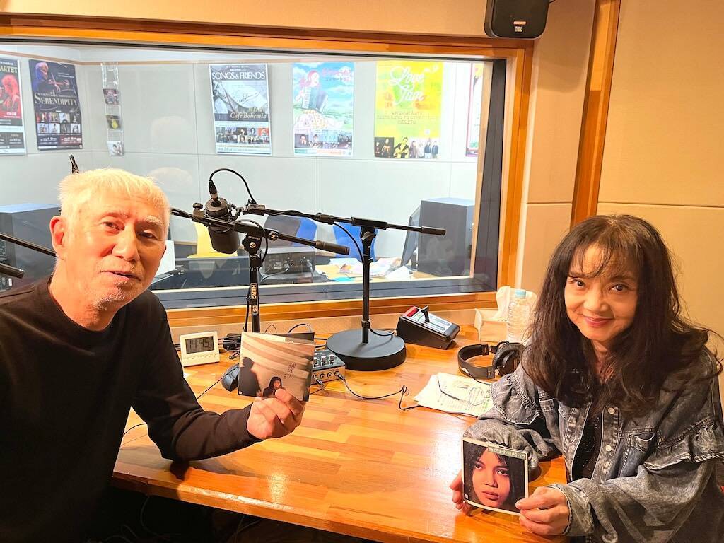 山崎ハコが振り返る、歴史的な名盤、デビューアルバム『飛・び・ま・す』