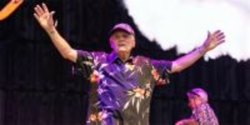 ザ・ビーチ・ボーイズ「勇退」ブルース・ジョンストンが語る、61年の活動を経てツアーバンドを離脱する理由