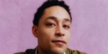 ロイル・カーナーが語る、内省的なUKラッパーの現在地──父親としての学び、ギターとバンドへの想い