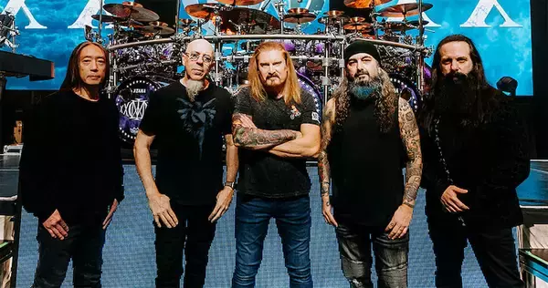 ドリーム・シアター、40周年ツアーで来日へ「歴代で最大のスケール」