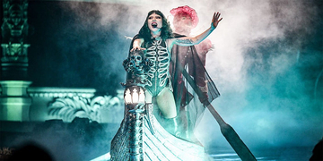 レディー・ガガ来日ツアー総括　愛と芸術で包み込んだ「The MAYHEM Ball」6日間完遂