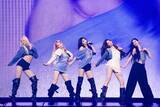 「LE SSERAFIM、5人全員で「BOOMPALA」披露　新ツアー「PUREFLOW」仁川2daysで開幕」の画像2