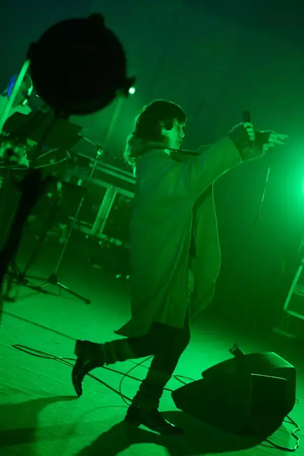 「長谷川カオナシ、夢が結実した夜、「世界は変わらなかった」からこそ歌い続ける意味」の画像