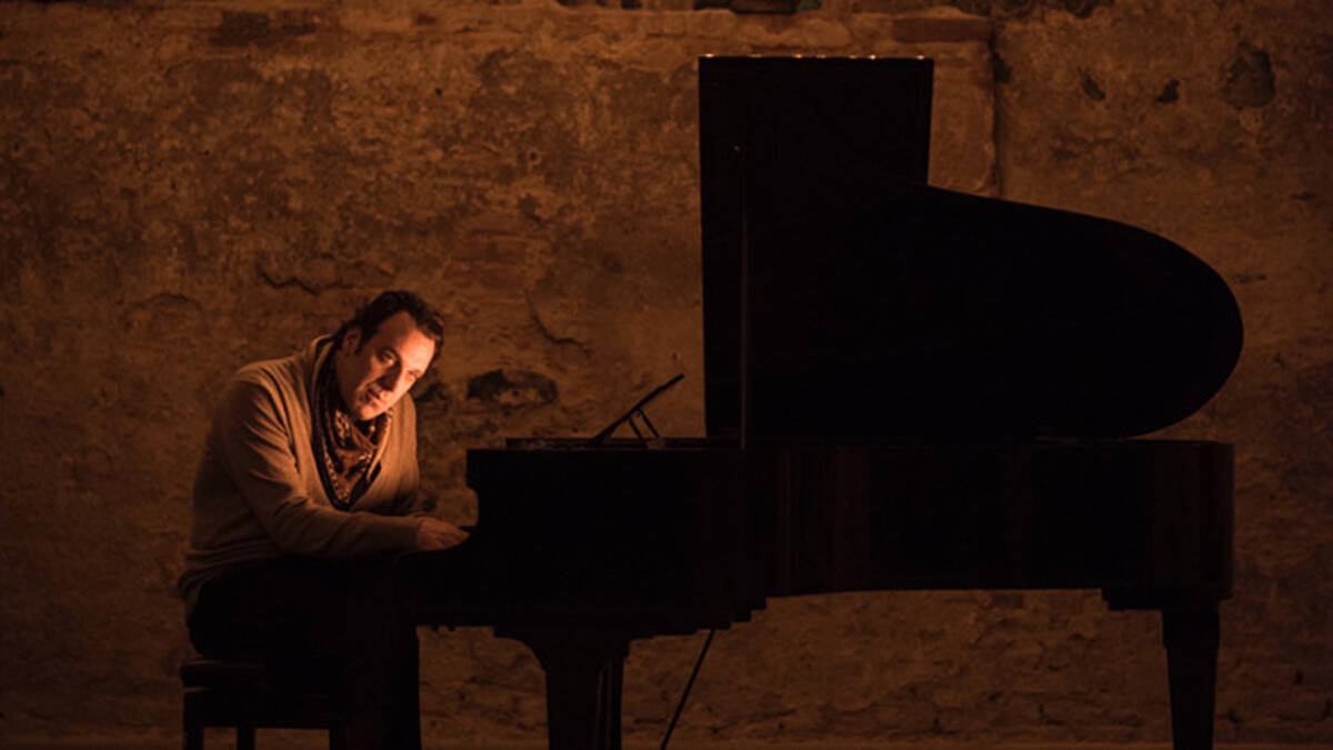 規律を守りつつ自由になる チリー ゴンザレスが語るピアノと人生の哲学 18年9月29日 エキサイトニュース