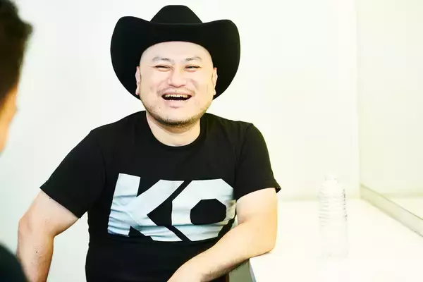 「ハリウッドザコシショウ、狂気の「芸」が生まれた背景と10年続けた動画投稿」の画像