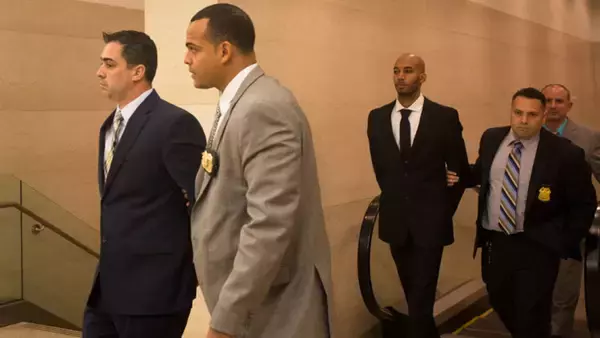 「米警官が拘束未成年をレイプも禁固刑なし　警察だけ禁ずる法律がないことが発覚」の画像