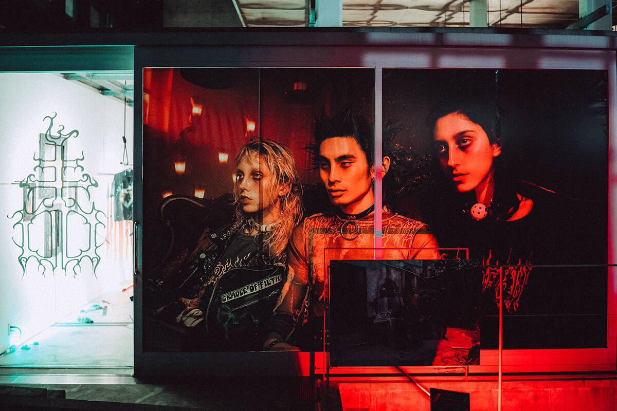 BMTHのオリーがブランド「DROP DEAD」を始めた理由