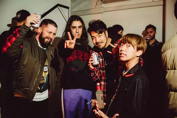 「BMTHのオリーがブランド「DROP DEAD」を始めた理由」の画像