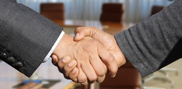 自分の主張をするためのアサーション　人の発言を封じるトーンポリシング